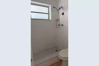 800 SE 15th St #2, Fort Lauderdale, FL 33316 - Photo 23