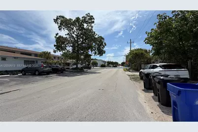 800 SE 15th St #2, Fort Lauderdale, FL 33316 - Photo 29