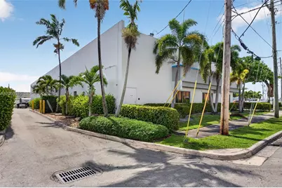 4600 NE 11th #4712, Oakland Park, FL 33334 - Photo 3