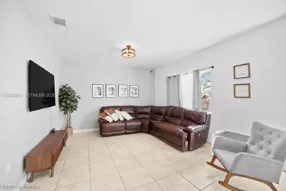 3160 NE 1st Dr, Homestead, FL 33033 - Photo 7