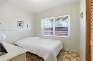 921 E 14th St, Hialeah, FL 33010 - Photo 11