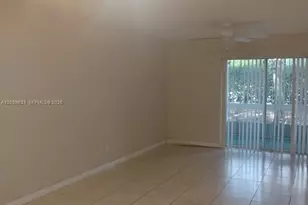 729 NW 92 Av Build 29 729, Plantation, FL 33324 - Photo 15