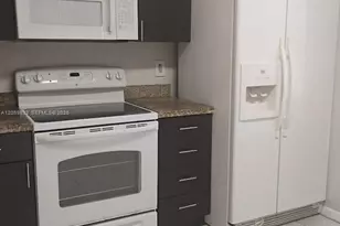 729 NW 92 Av Build 29 729, Plantation, FL 33324 - Photo 7
