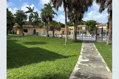 13700 SW 62nd St #239, Miami, FL 33183 - Photo 11