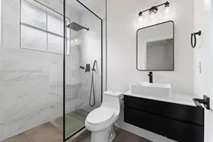 8424 NW 141st Ln, Miami Lakes, FL 33016 - Photo 27