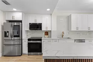 8424 NW 141st Ln, Miami Lakes, FL 33016 - Photo 1