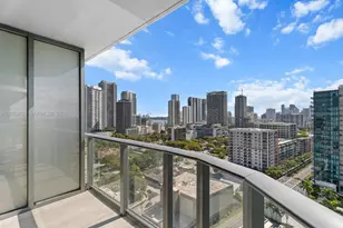 121 NE 34th St, Miami, FL 33137 - Photo 13