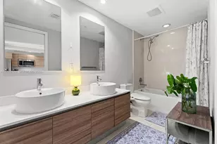 121 NE 34th St, Miami, FL 33137 - Photo 11