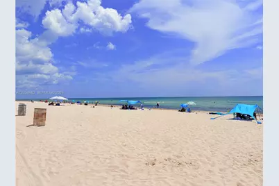 7600 Collins Ave #1008, Miami Beach, FL 33141 - Photo 37