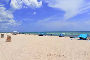 7600 Collins Ave, Miami Beach, FL 33141 - Photo 37