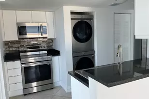 7600 Collins Ave, Miami Beach, FL 33141 - Photo 3