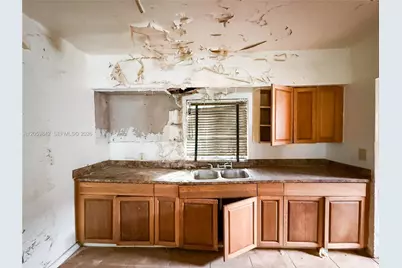 1770 NW 55th Ter, Miami, FL 33142 - Photo 11