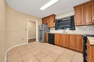 19401 NW 23rd Ave, Miami Gardens, FL 33056 - Photo 5