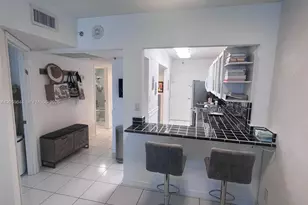 100 Lincoln Rd, Miami Beach, FL 33139 - Photo 13