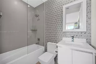 10350 NW 64th St, Doral, FL 33178 - Photo 17