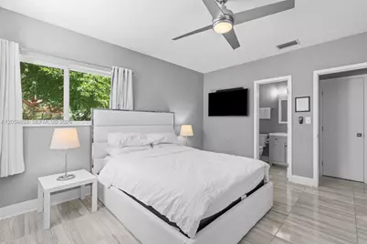 1912 NE 21st Ave, Fort Lauderdale, FL 33305 - Photo 17