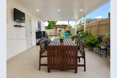 1740 NE 181st St, North Miami Beach, FL 33162 - Photo 33