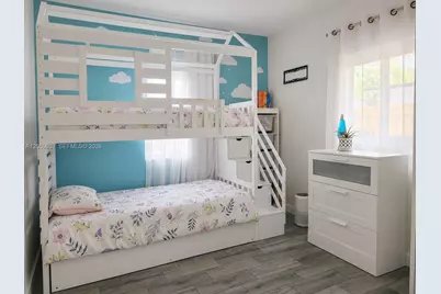 1740 NE 181st St, North Miami Beach, FL 33162 - Photo 25