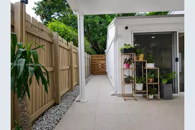 1740 NE 181st St, North Miami Beach, FL 33162 - Photo 35