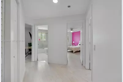 4389 Laurel Ridge Cir, Weston, FL 33331 - Photo 33