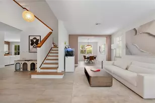 4389 Laurel Ridge Cir, Weston, FL 33331 - Photo 5