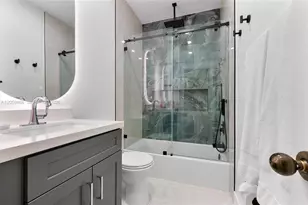 4389 Laurel Ridge Cir, Weston, FL 33331 - Photo 19