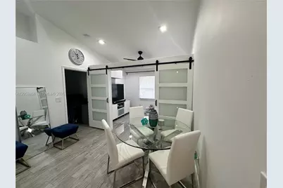 10807 NW 8th St #7U6, Pembroke Pines, FL 33026 - Photo 5