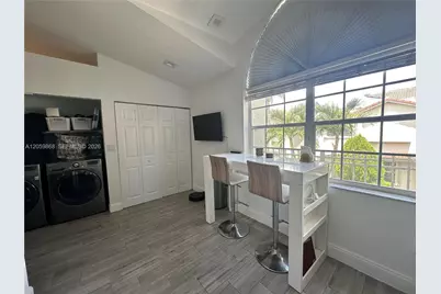 10807 NW 8th St #7U6, Pembroke Pines, FL 33026 - Photo 13