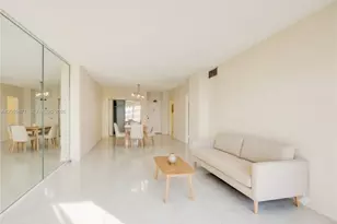 1980 S Ocean Dr, Hallandale Beach, FL 33009 - Photo 23