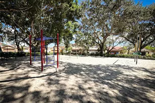 1543 Barcelona Way, Weston, FL 33327 - Photo 17