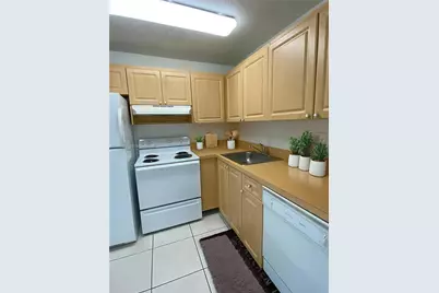 9350 Fontainebleau Blvd #602, Miami, FL 33172 - Photo 11