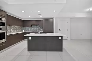 7751 NW 107th Ave, Doral, FL 33178 - Photo 5