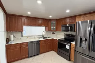 1100 W 35th St, Hialeah, FL 33012 - Photo 11