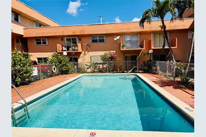 1100 W 35th St #8, Hialeah, FL 33012 - Photo 3