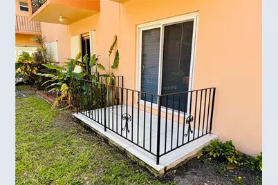 1100 W 35th St #8, Hialeah, FL 33012 - Photo 31