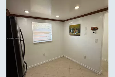 1100 W 35th St #8, Hialeah, FL 33012 - Photo 15