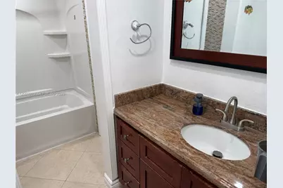 1100 W 35th St #8, Hialeah, FL 33012 - Photo 25