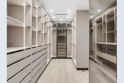 20001 NE 25th Ave, Miami, FL 33180 - Photo 33