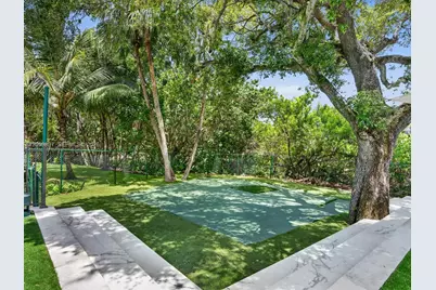 20001 NE 25th Ave, Miami, FL 33180 - Photo 79