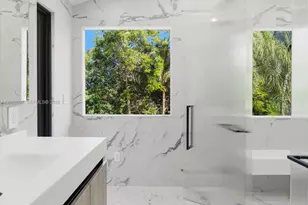 20001 NE 25th Ave, Miami, FL 33180 - Photo 41