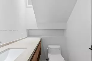 20001 NE 25th Ave, Miami, FL 33180 - Photo 63