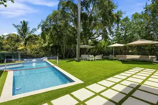20001 NE 25th Ave, Miami, FL 33180 - Photo 91