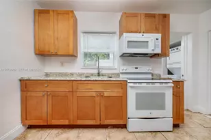9050 NW 31st Ave, Miami, FL 33147 - Photo 9