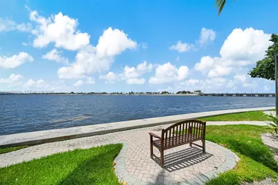 2451 Brickell Ave #5G, Miami, FL 33129 - Photo 5