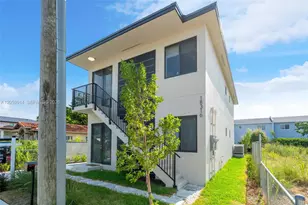 18362 SW 102nd Pl, Miami, FL 33157 - Photo 1