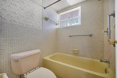 18555 NE 14th Ave #502, Miami, FL 33179 - Photo 27