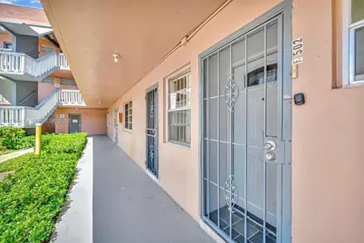 18555 NE 14th Ave #502, Miami, FL 33179 - Photo 3