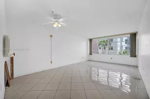 18555 NE 14th Ave, Miami, FL 33179 - Photo 5