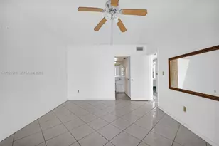 18555 NE 14th Ave, Miami, FL 33179 - Photo 21