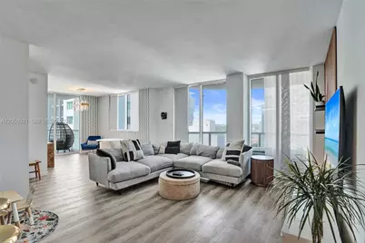 244 Biscayne Blvd #3409, Miami, FL 33132 - Photo 13